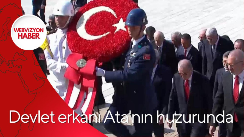 Devlet erkanı Ata'nın huzurunda