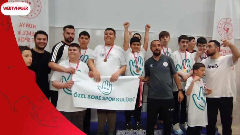 Otizmli yüzücü Alper’den 13 farklı stilde 13 şampiyonluk